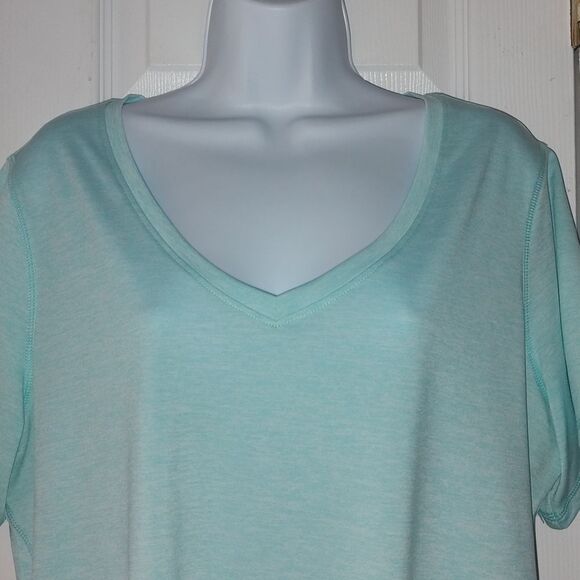 BCG    baby blue white top Sz 1X - Picture 2 of 4